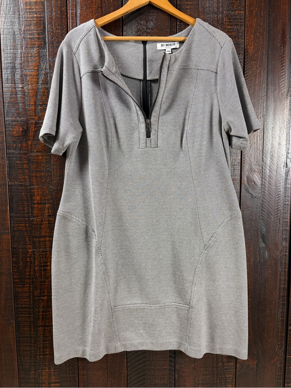 Of Mercer Made in New York Short Sleeve Front-Zip Knit Shift Dress 14W